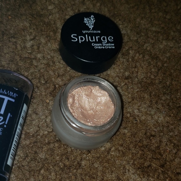 Random makeup - Picture 2 of 4